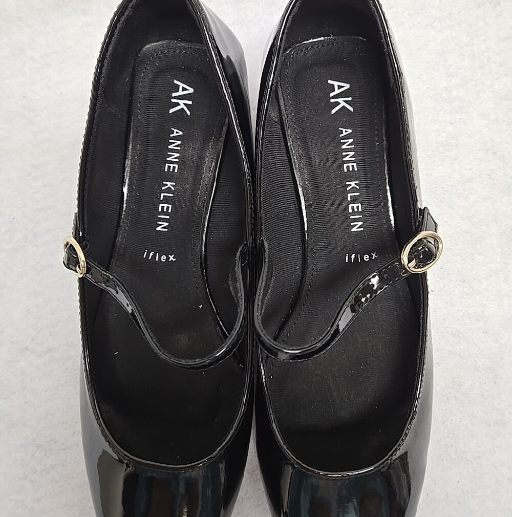 Anne Klein Black Patent Mary Jane Flats with Gold Buckle Womens Size 9 - Picture 7 of 8